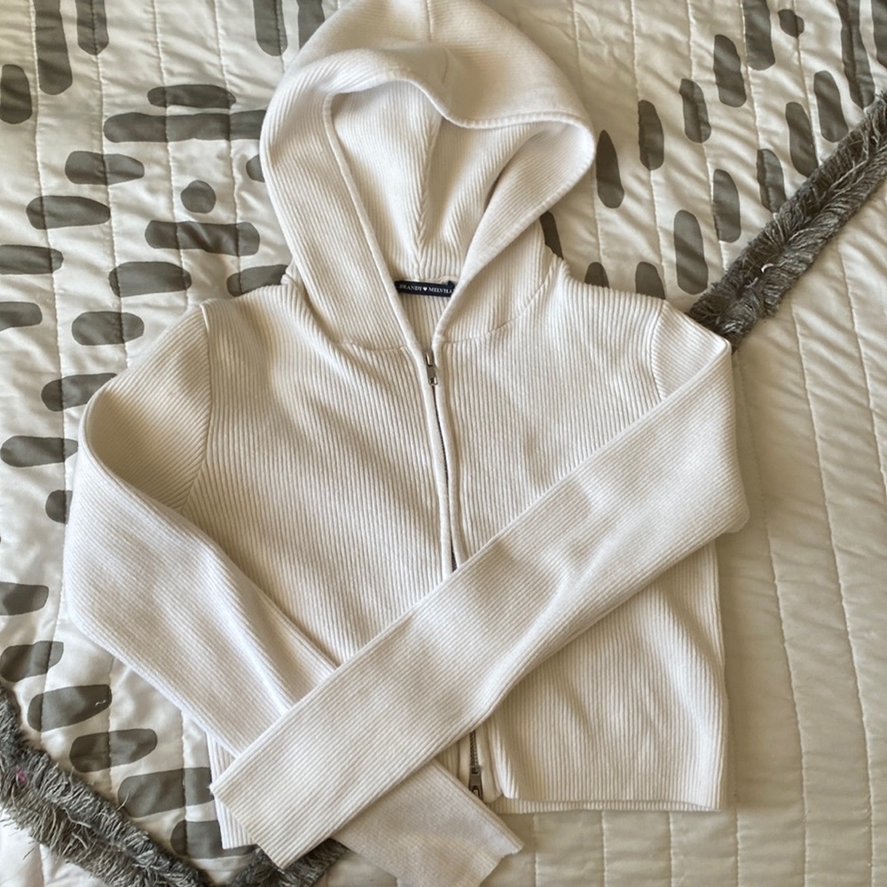 Brandy Melville Cropped White Sweater